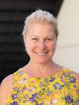 Julia Greer