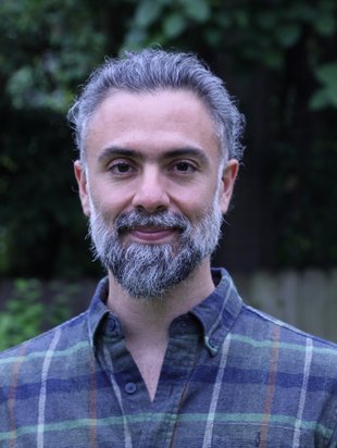 Head shot of Carlos Taboada