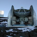 photo of the Caltech Submillimeter Observatory (CSO)